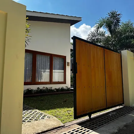 Villa Calma Kuta  Extérieur photo